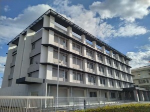 ③
